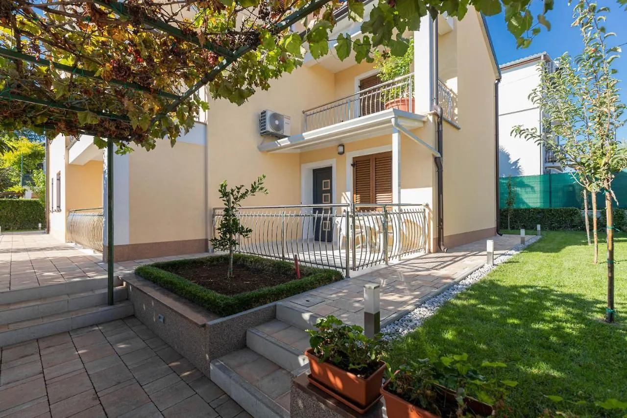Apartmani Rino, Porec 0*,  Croatia